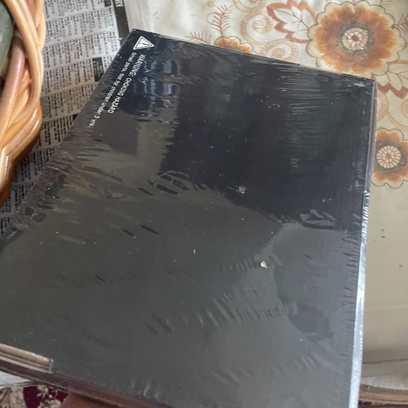 Puzzled two bix never used - Picture 8 of 10